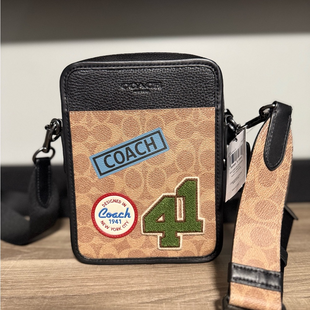 Coach Black and Tan Messenger Bag with Signature Logo - Picture 5 of 8